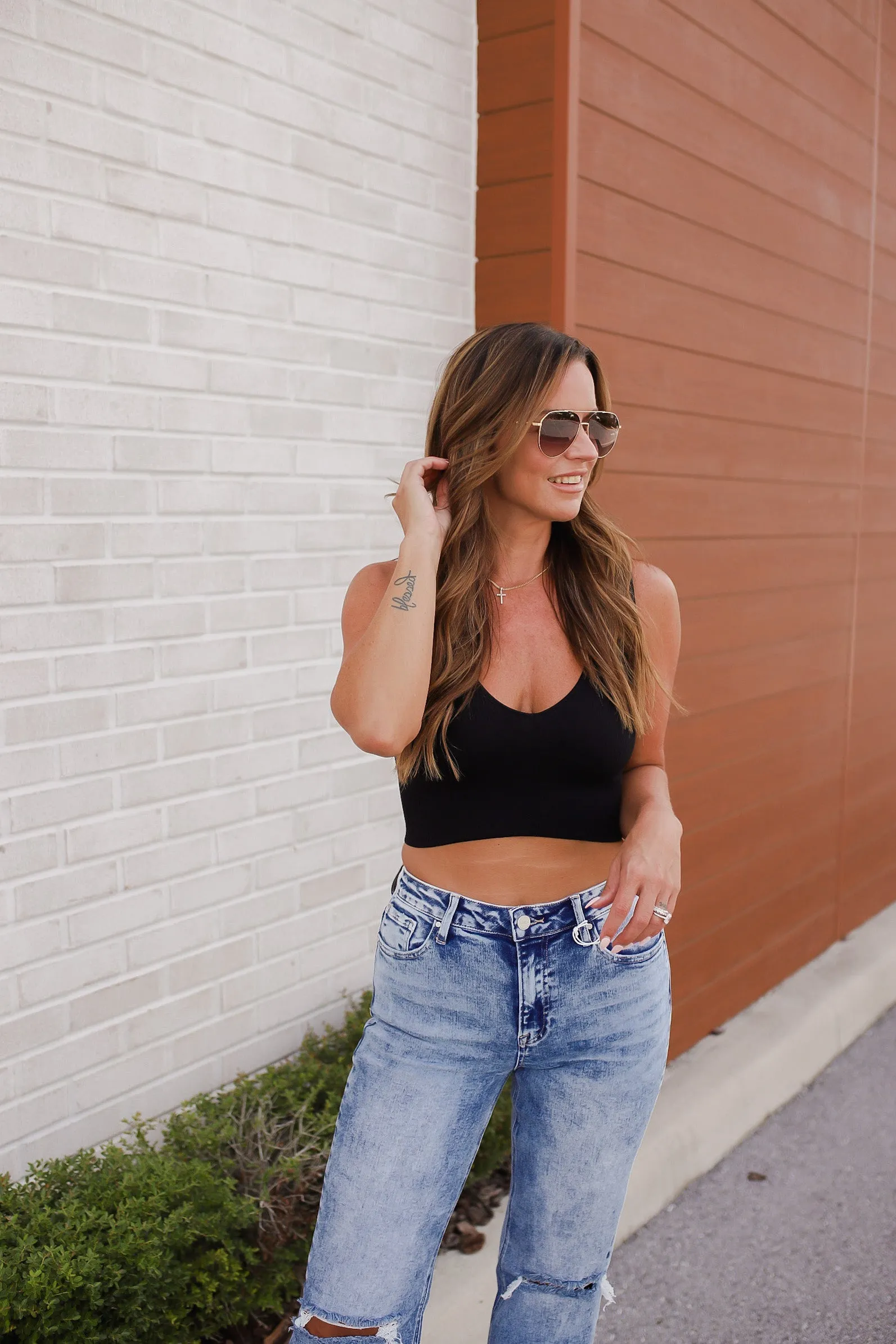Ainsley Plunge V-Neck Crop Top - Black