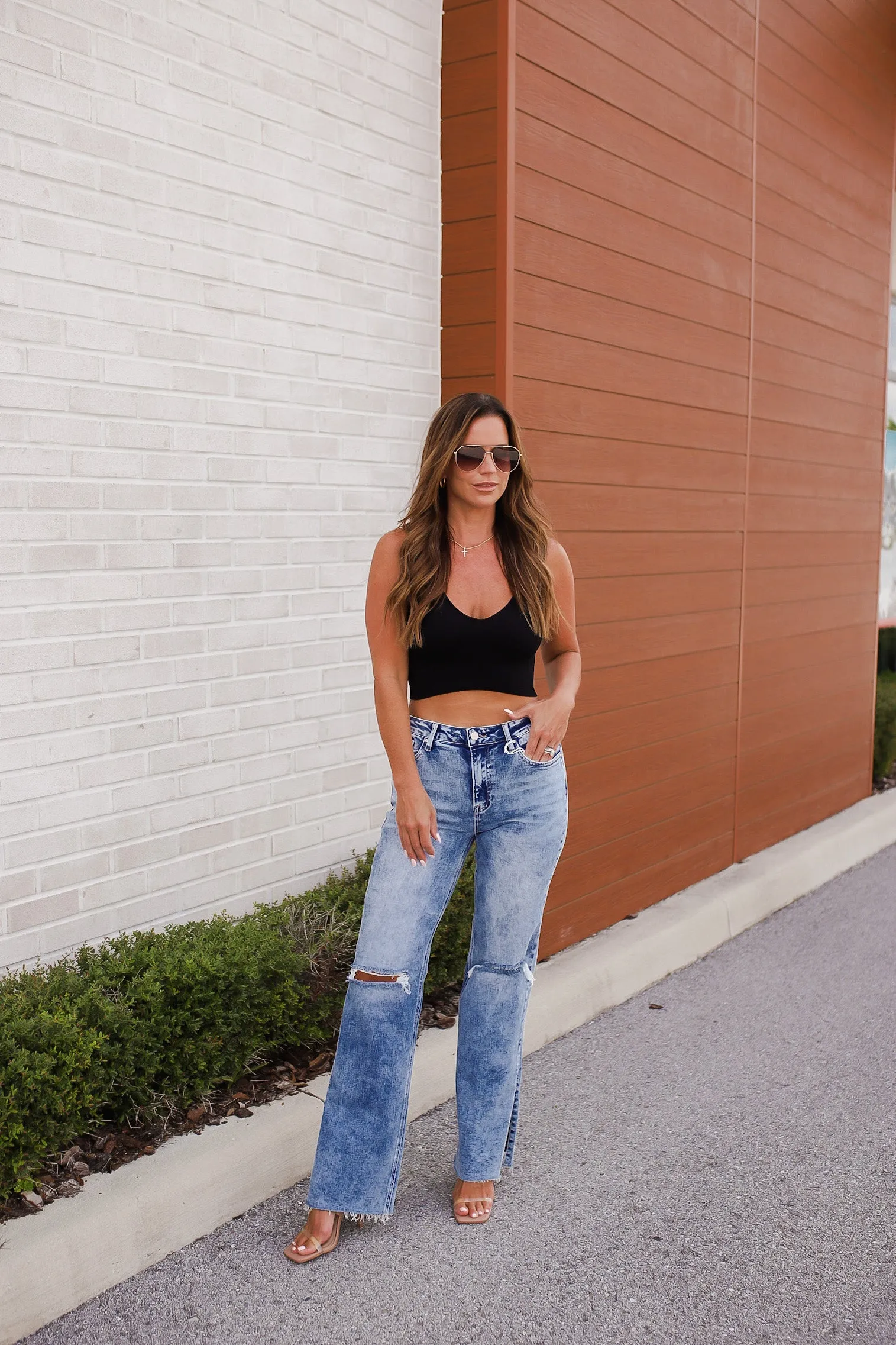 Ainsley Plunge V-Neck Crop Top - Black