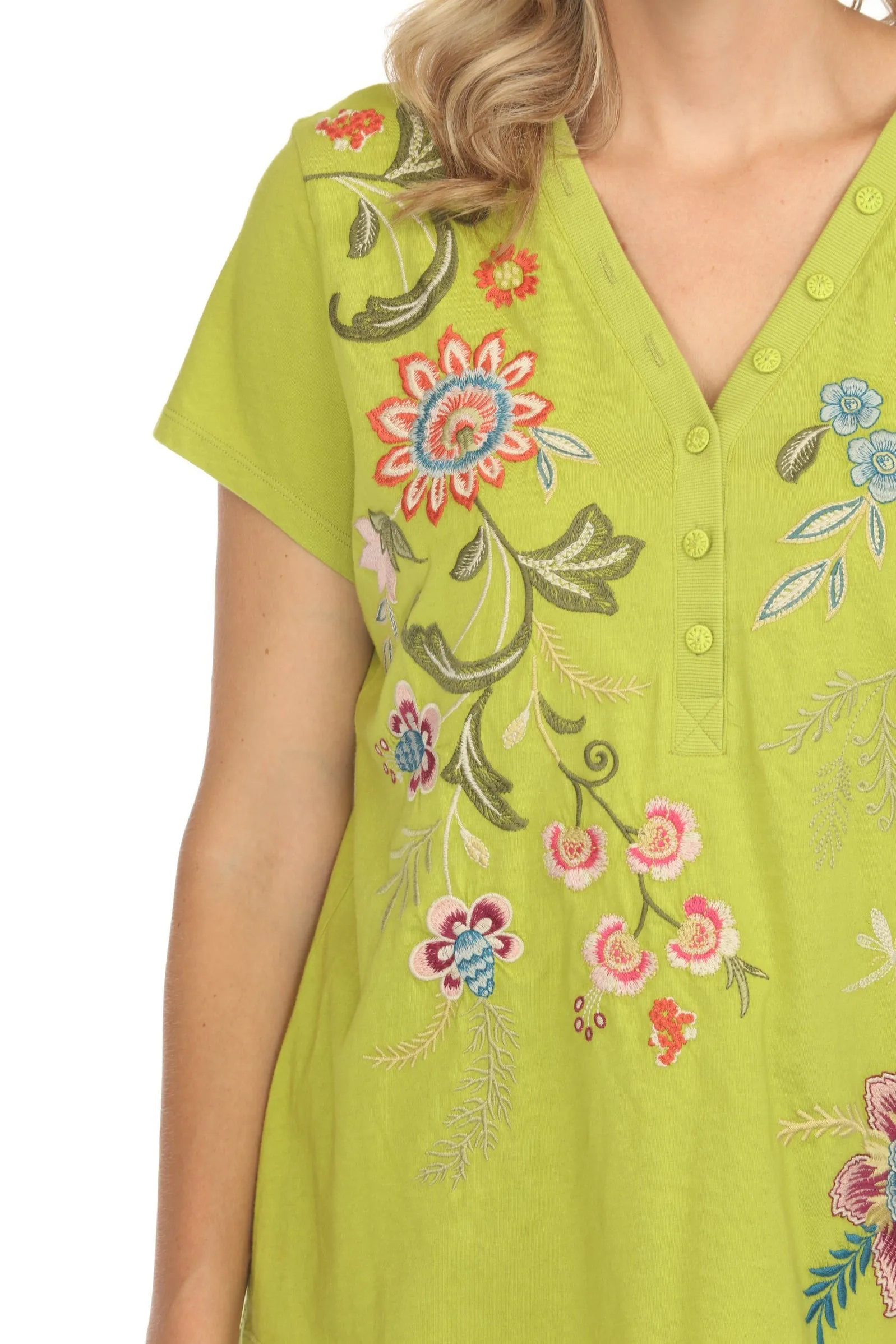 Julianna Tee