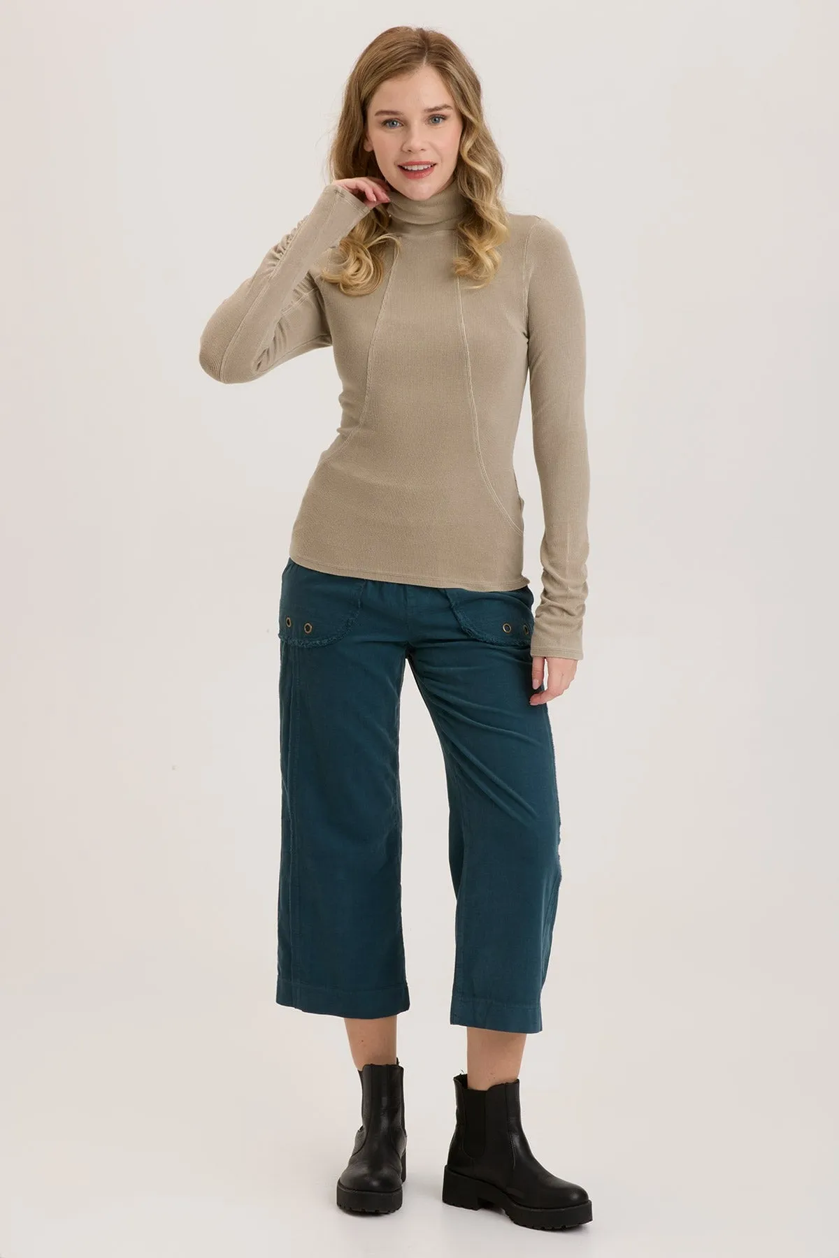 Rib Sorren Turtleneck