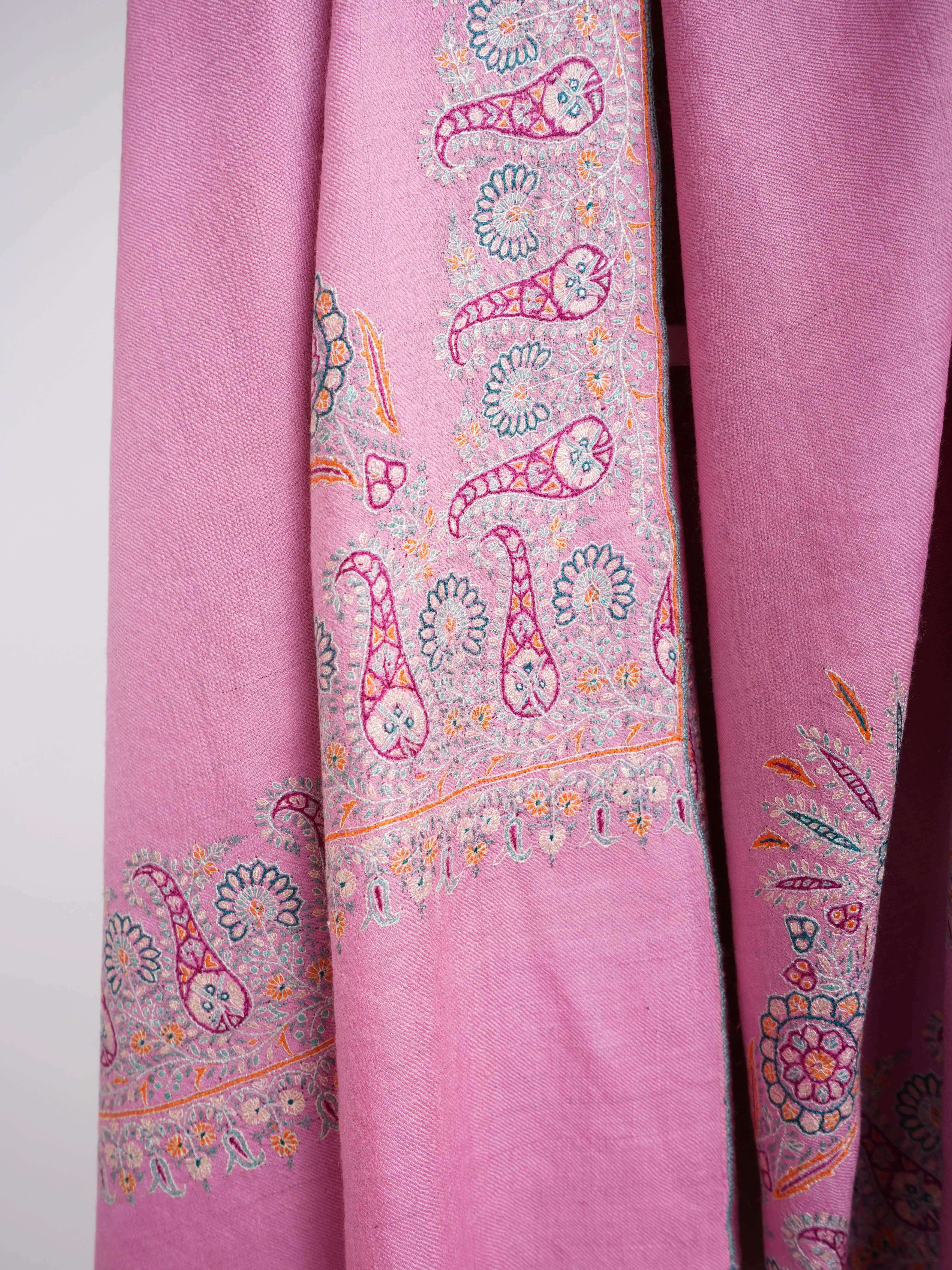 Sozni Daur Dar Hand Embroidered Pashmina Pink