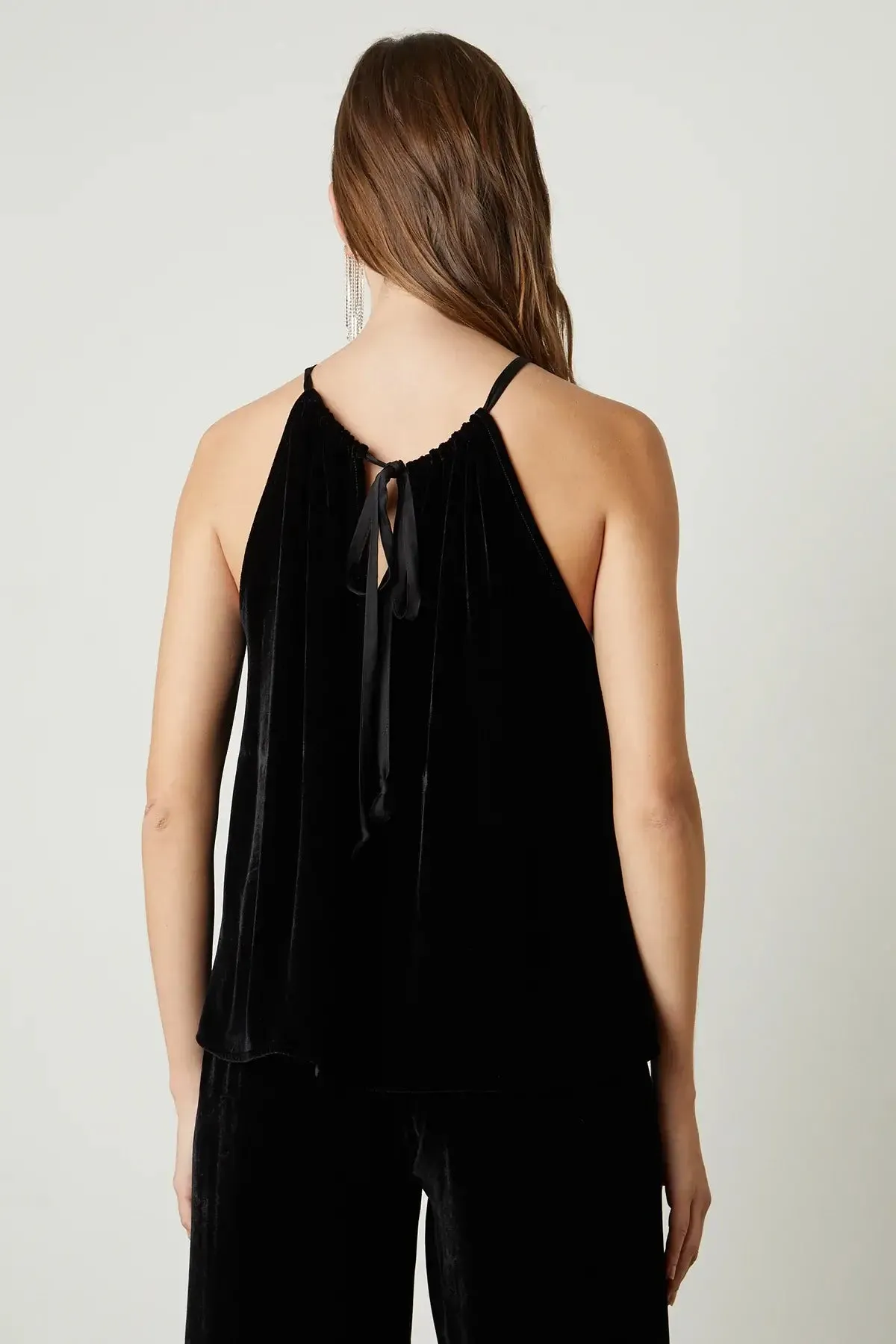 Velvet - Aleaha Top in Black